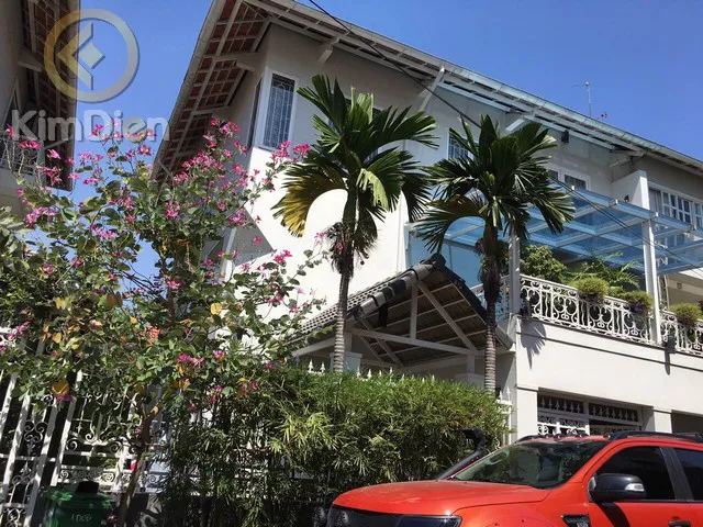 CHO THUÊ NHÀ BIỆT THỰ THẢO ĐIỆN ĐẸP QUẬN 2