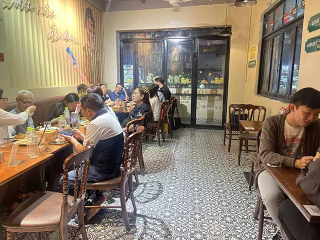 Cho Thuê Nhà Mặt Tiền Đường Đề Thám Quận 1