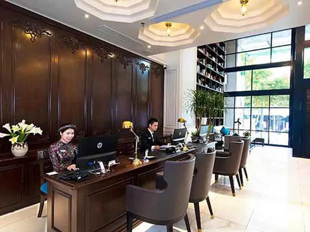 Khách Sạn Đường Phạm Hồng Thái Quận 1