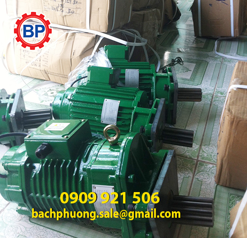 Motor dầm biên cũ hiệu Hitachi Motor dầm biên cũ hiệu Hitachi