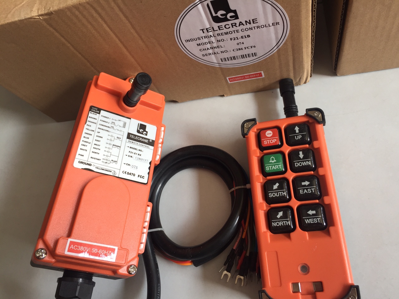 Các loại tay bấm điều khiển từ xa cầu trục Các loại tay bấm điều khiển từ xa cầu trục