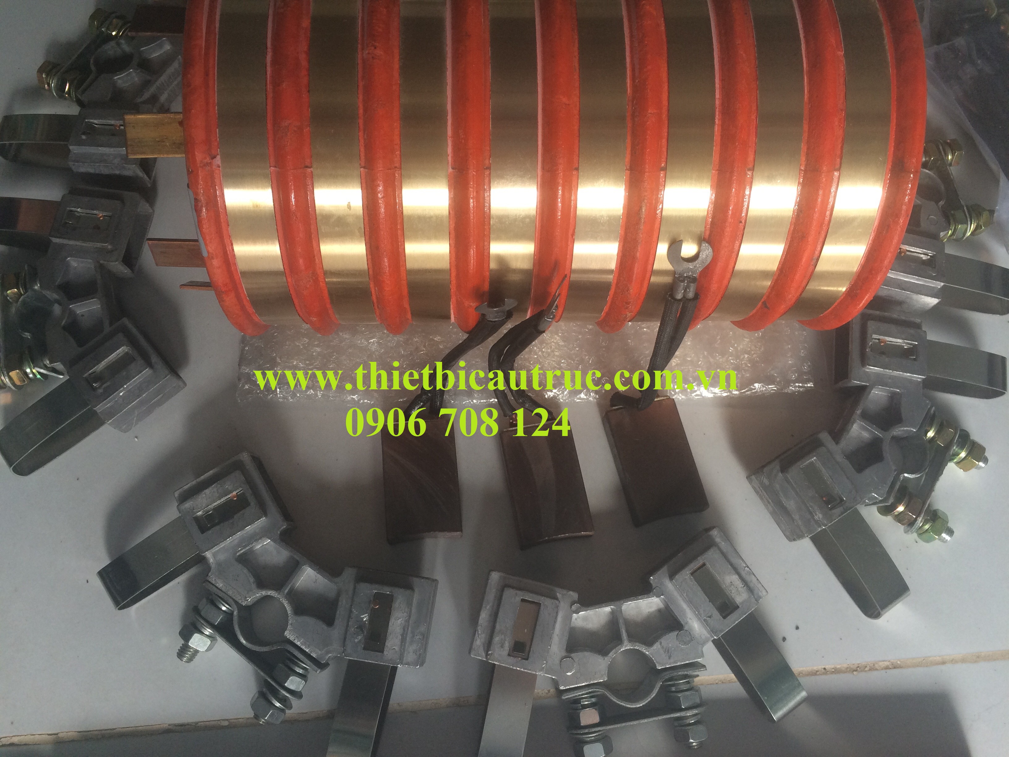 Cổ góp điện chổi than 8 pha Cổ góp điện chổi than 8 pha