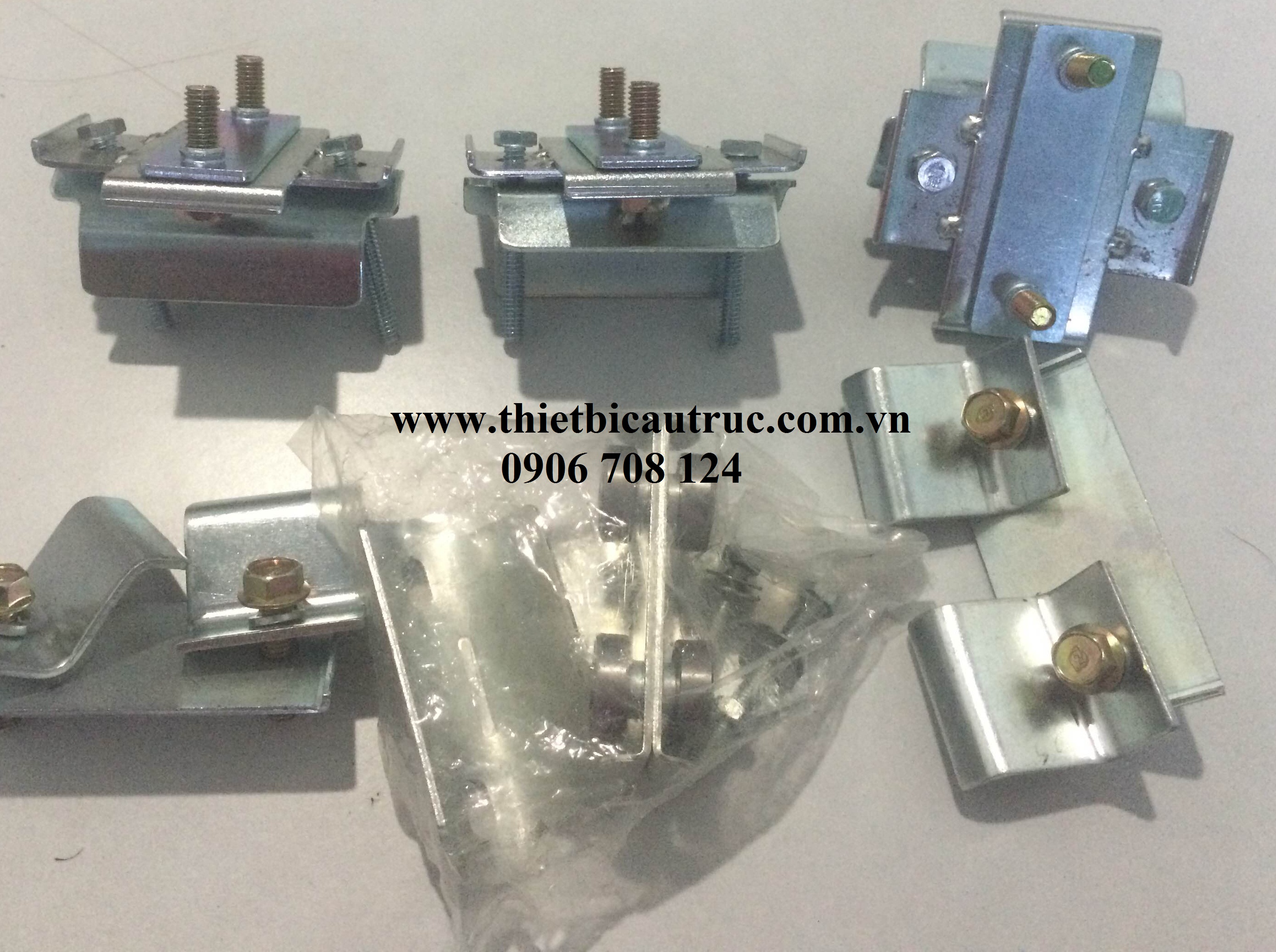 Con trượt treo cáp ray C là gì? Con trượt treo cáp ray C là gì?