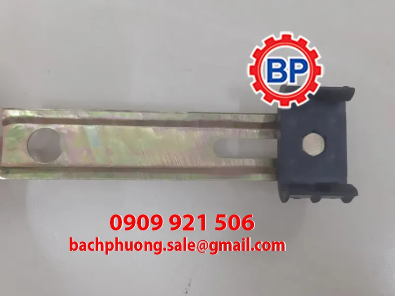Bát đở kẹp ray điện