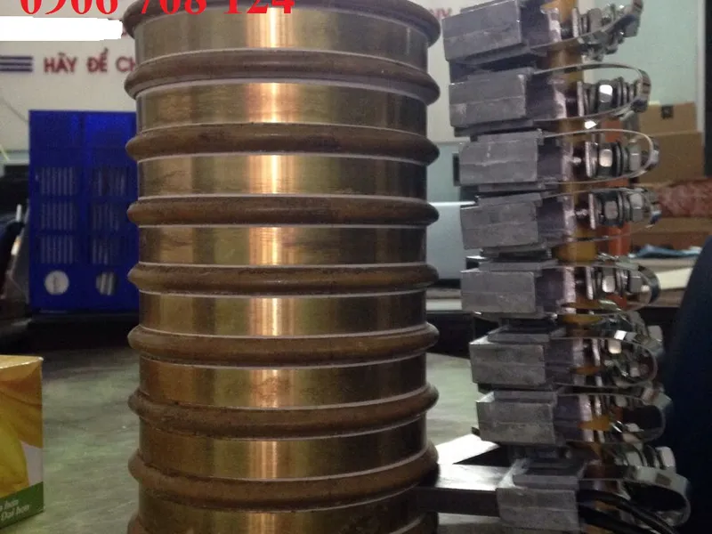 Cổ góp điện chổi than 8 pha