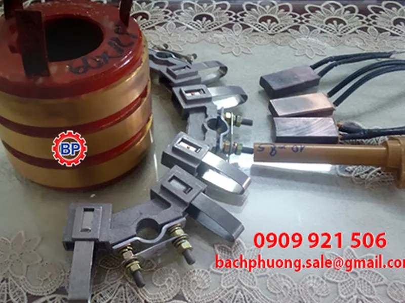 Cổ góp điện chổi than