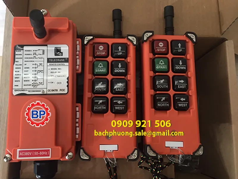 Điều khiển từ xa hai tay bấm F21-E1B