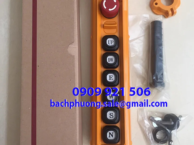 Nút bấm điều khiển Palang HY1026SBB