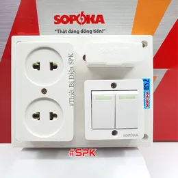 Bảng Điện 2 Công Tắc 2 Lỗ Cắm Có Cầu Chì BS2 SOPOKA