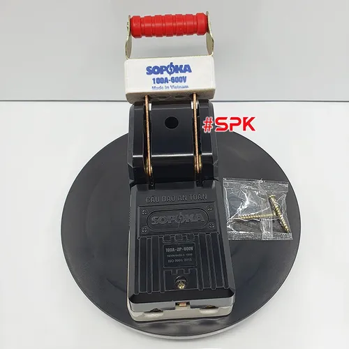 Cầu Dao Đế Sứ 1 Pha 100A 2P 600V Màu Đen D33 SOPOKA