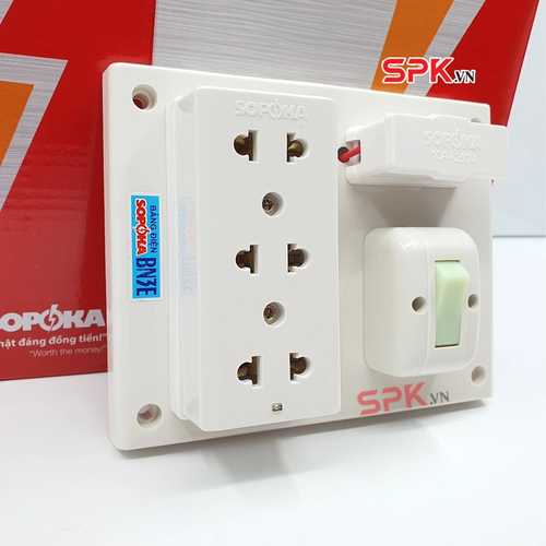 SOPOKA BN3E Bảng Điện 1 Công Tắc 3 Lỗ Cắm 2200W 10A