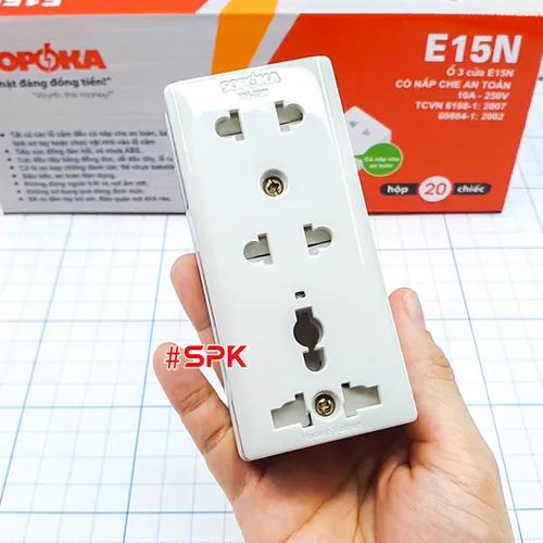 Ổ Cắm Điện Táp Lô 3 Lỗ 2200W Có Nắm Che An Toàn E15N SOPOKA