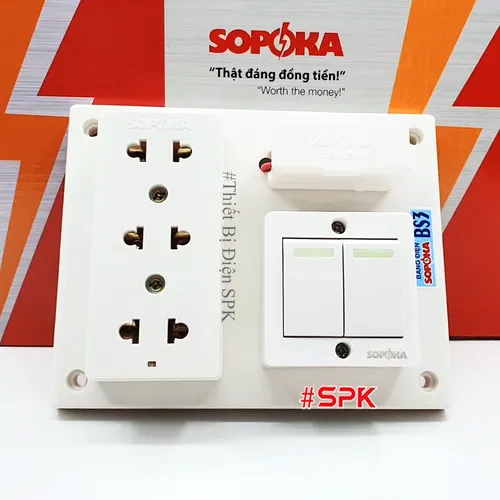 Bảng Điện 2 Công Tắc 3 Lỗ Cắm Có Cầu Chì BS3 SOPOKA