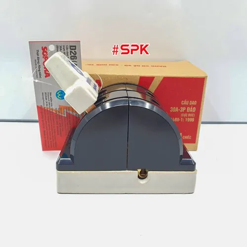 Cầu Dao Đảo Đế Sứ 3 Pha 30A 3P 2N 250V Màu Đen D26(A) SOPOKA