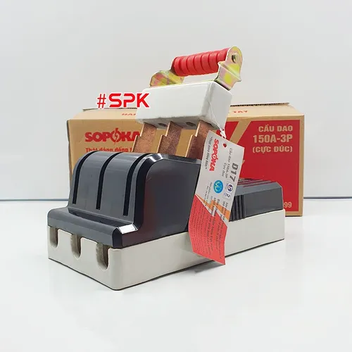 Cầu Dao Đế Sứ 3 Pha 3P 150A 600V Màu Đen D17 SOPOKA