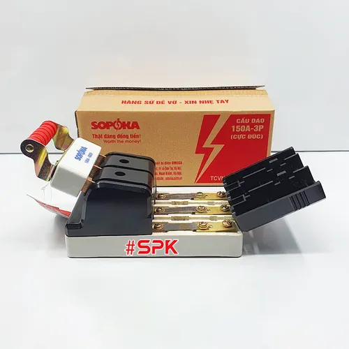 Cầu Dao Đế Sứ 3 Pha 3P 150A 600V Màu Đen D17 SOPOKA