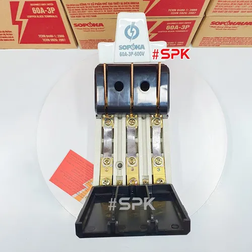 Cầu Dao Đế Sứ 3 Pha 3P 60A 600V Màu Đen D11(A) SOPOKA