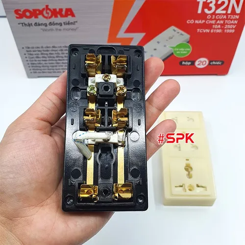SOPOKA Ổ Cắm Điện 3 Lỗ Gắn Táp Lô T32N Có Nắp Che An Toàn 2200W