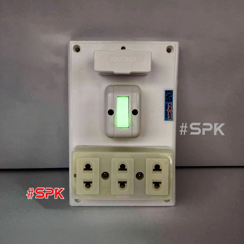 Bảng Điện Táp Lô 1 Công Tắc 3 Ổ Cắm Có Cầu Chì BN3 SOPOKA