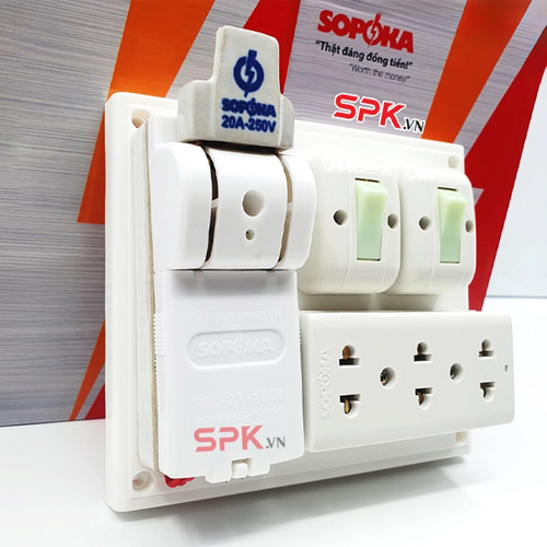 Bảng Điện 2 Công Tắc 3 Lỗ Cắm 1 Cầu Dao Sứ BN20 SOPOKA
