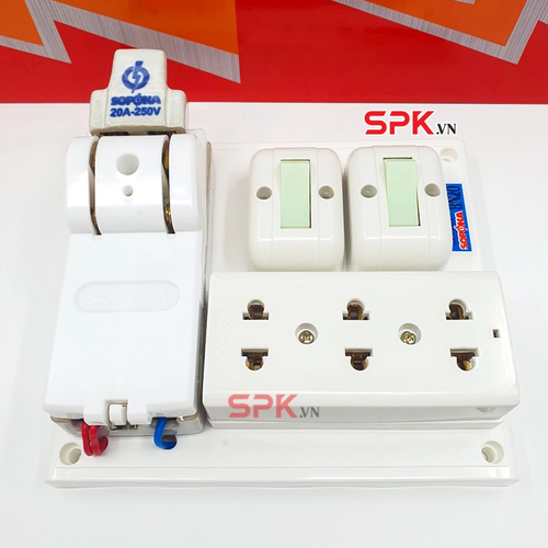 Bảng Điện 2 Công Tắc 3 Lỗ Cắm 1 Cầu Dao Sứ BN20 SOPOKA