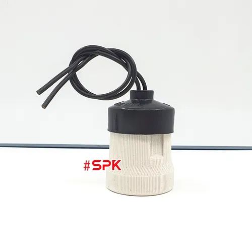 Đui Đèn Sứ Chịu Nhiệt Chịu Mưa Ngoài Trời Ren Xoáy E27 V-3/2 SOPOKA