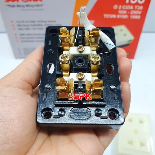 SOPOKA Ổ Cắm Điện 2 Lỗ Gắn Táp Lô T30 2200W