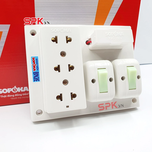 SOPOKA BN2E Bảng Điện 2 Công Tắc 3 Lỗ Cắm 2200W 10A