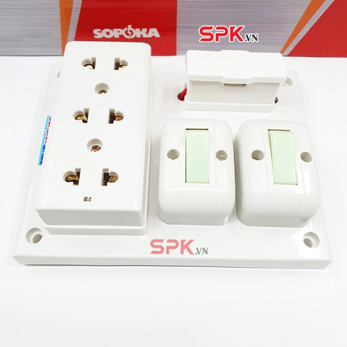 SOPOKA BN2E Bảng Điện 2 Công Tắc 3 Lỗ Cắm 2200W 10A