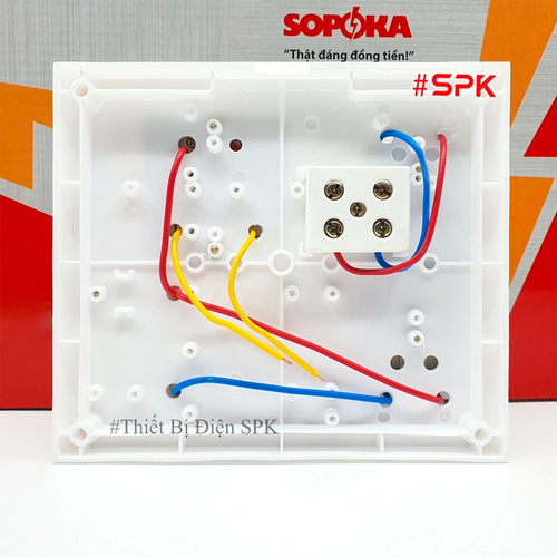 Bảng Điện 2 Công Tắc 3 Lỗ Cắm Cầu Dao Sứ 15A BS5 SOPOKA