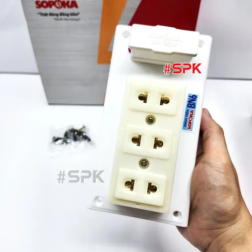 Bảng Điện Táp Lô 3 Ổ Cắm Có Cầu Chì BN6 SOPOKA