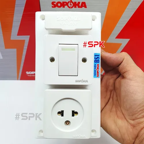 Bảng Điện 1 Công Tắc 1 Lỗ Cắm Có Cầu Chì BS1 SOPOKA