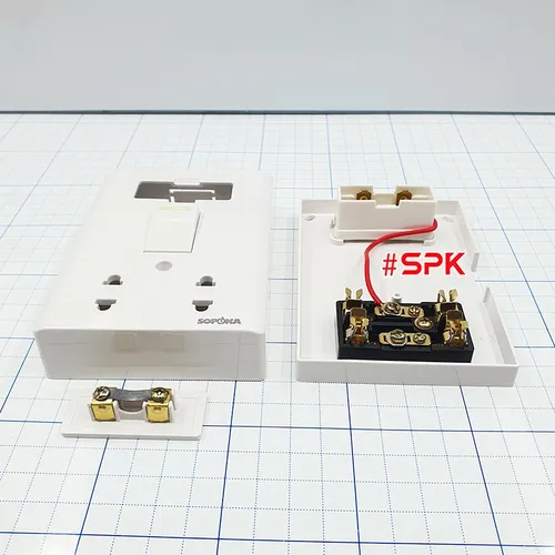 Bảng Điện Lắp Nổi Cao Cấp Dòng E 1 Công Tắc 2 Ổ Cắm E3A SOPOKA