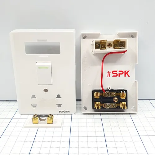 Bảng Điện Lắp Nổi Cao Cấp Dòng E 1 Công Tắc 2 Ổ Cắm E3A SOPOKA