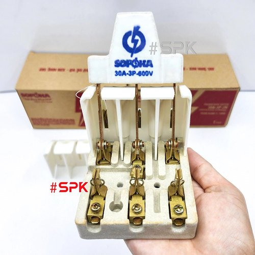 Cầu Dao Đảo Đế Sứ 3 Pha 30A 3P 2N 600V Màu Trắng D26 SOPOKA