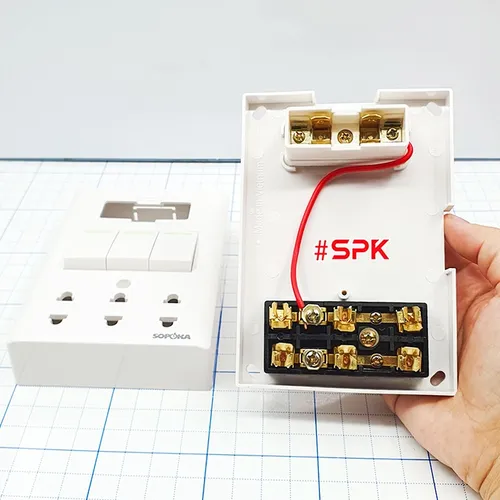 Bảng Điện Lắp Nổi Dòng E Cao Cấp 3 Công Tắc 3 Ổ Cắm E5A SOPOKA