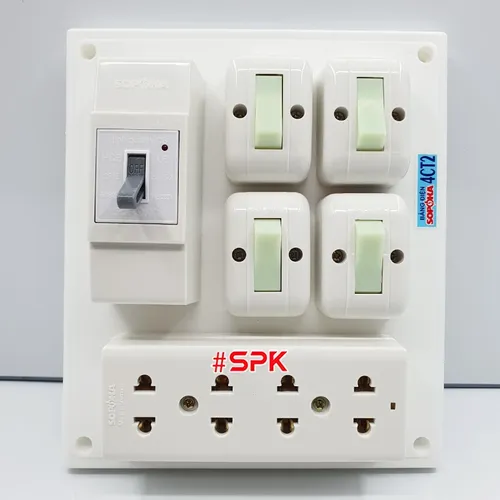 Bảng Điện 4 Công Tắc 4 Lỗ Cắm 1 CB Cóc 4CT2 SOPOKA