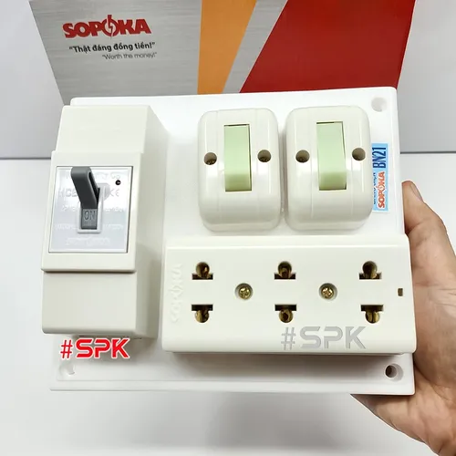 Bảng Điện Táp Lô 2 Công Tắc 3 Ổ Cắm Có CB 30A BN21 SOPOKA