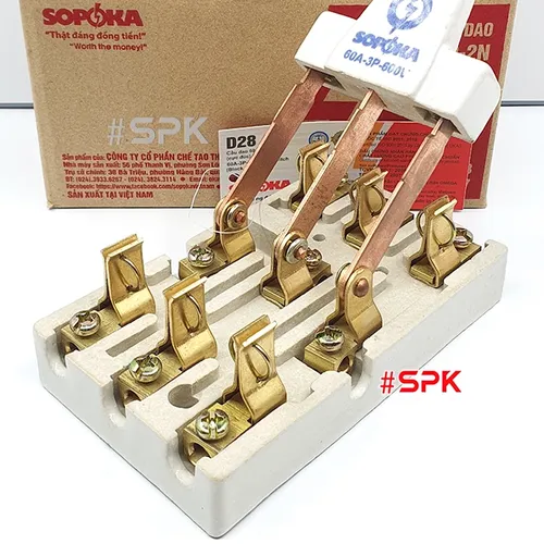 Cầu Dao Đảo Đế Sứ 3 Pha 60A 3P 2N 600V Màu Trắng D28 SOPOKA
