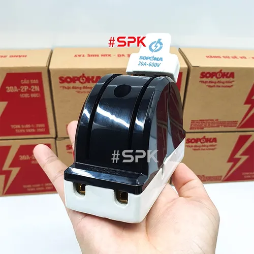 Cầu Dao Đảo Đế Sứ 1 Pha 30A 2P 600V 2N Màu Đen D19(A) SOPOKA