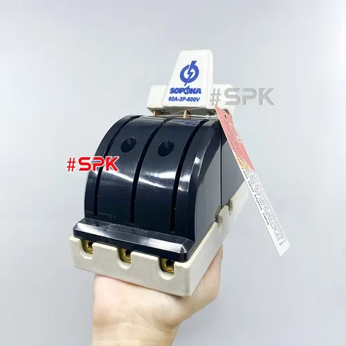 Cầu Dao Đảo Đế Sứ 3 Pha 60A 3P 2N 600V Màu Đen D28(A) SOPOKA