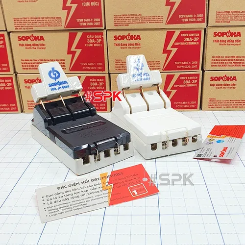 Cầu Dao Điện Đế Sứ 3 Pha 3P Cực Đúc Màu Trắng 30A 600V D9 SOPOKA
