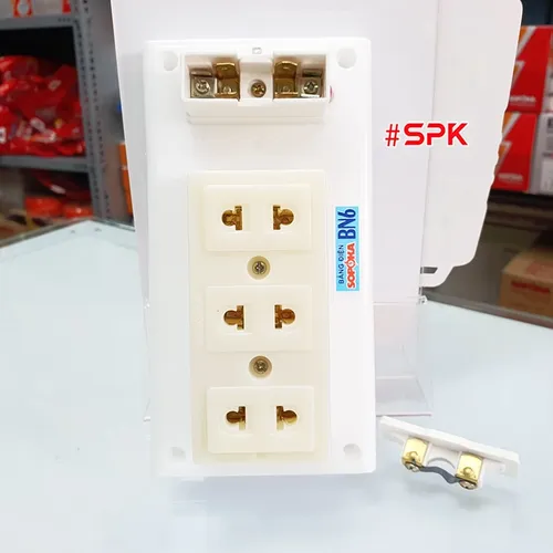 Bảng Điện Táp Lô 3 Ổ Cắm Có Cầu Chì BN6 SOPOKA