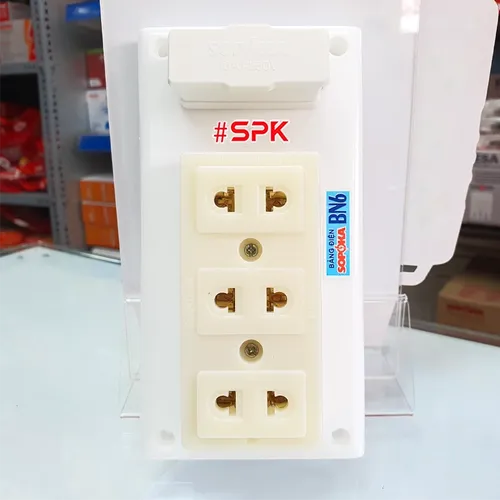 Bảng Điện Táp Lô 3 Ổ Cắm Có Cầu Chì BN6 SOPOKA