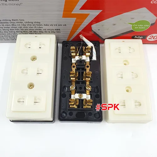 Ổ Cắm Điện 3 Lỗ Gắn Táp Lô Có Màn Che An Toàn T31N SOPOKA 2200W