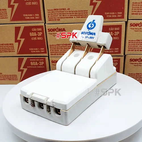 Cầu Dao Điện Đế Sứ 3 Pha 3P Cực Đúc Màu Trắng 60A 600V D11 SOPOKA