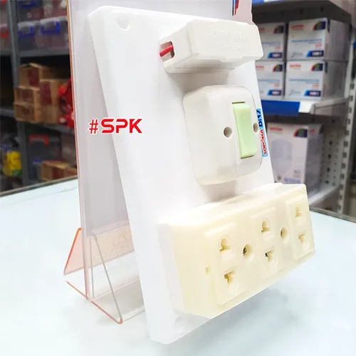 Bảng Điện Táp Lô 1 Công Tắc 3 Ổ Cắm Có Cầu Chì BN3 SOPOKA
