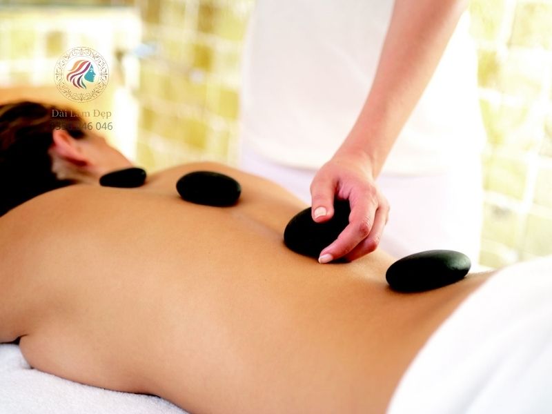 Nhiệt lượng lan tỏa giúp làm mềm các bó cơ căng cứng ở vùng thắt lưng Nhiệt lượng lan tỏa giúp làm mềm các bó cơ căng cứng ở vùng thắt lưng