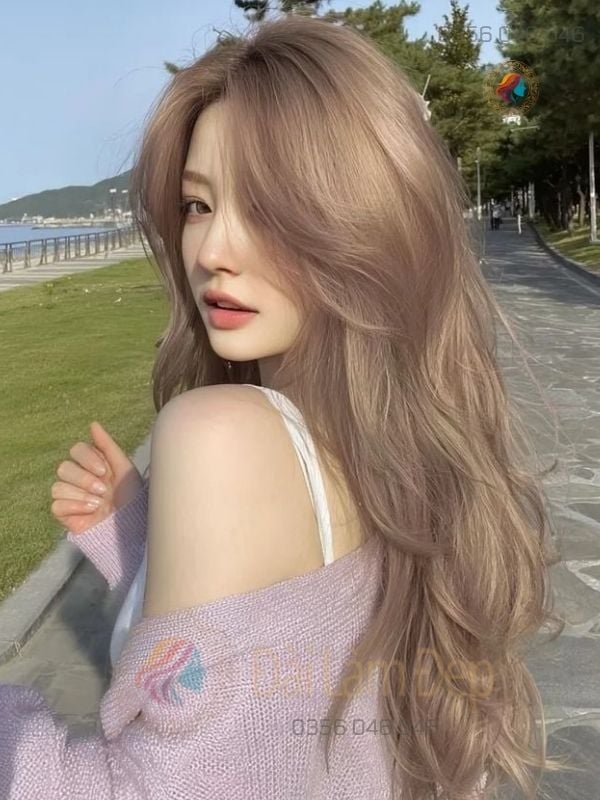 Mẫu nhuộm tóc trẻ trung tôn da tại salon Đài Làm Đẹp Mẫu nhuộm tóc trẻ trung tôn da tại salon Đài Làm Đẹp