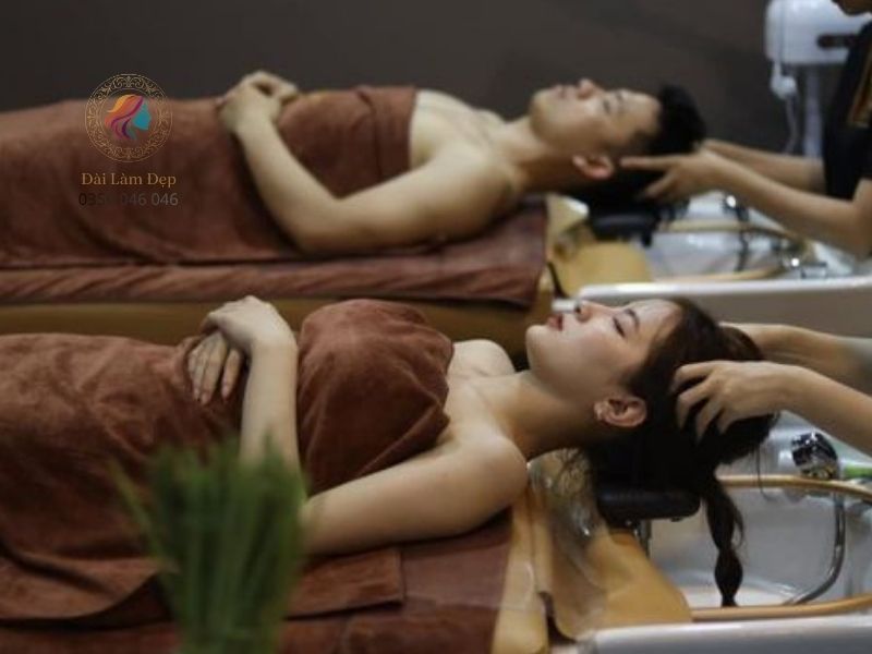 Combo gội đầu dưỡng sinh 2 người giúp đồng bộ nhịp điệu sinh học Combo gội đầu dưỡng sinh 2 người giúp đồng bộ nhịp điệu sinh học